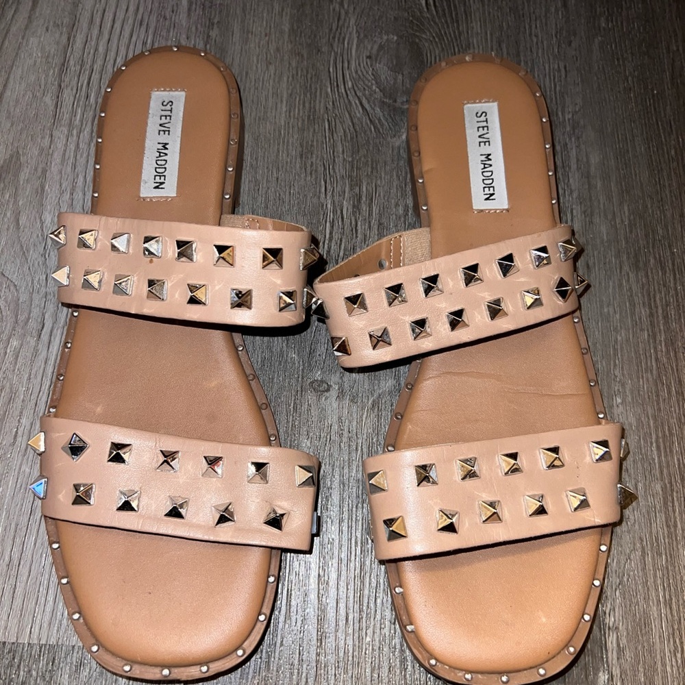 Steve Madden studded sandal